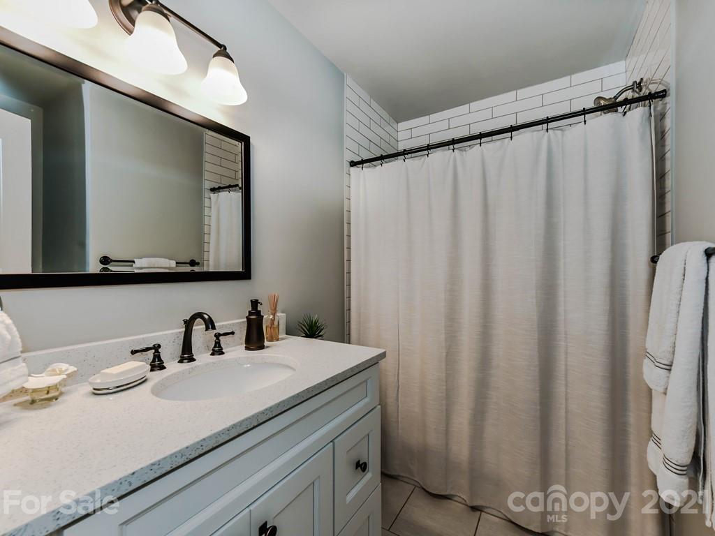 5814 Murrayhill Road Charlotte NC 28210