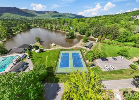 11 Carolina Corner Black Mountain NC 28711