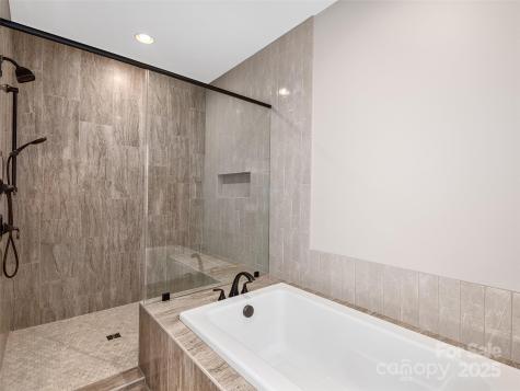 60 Starwood Valley Trail Arden NC 28704