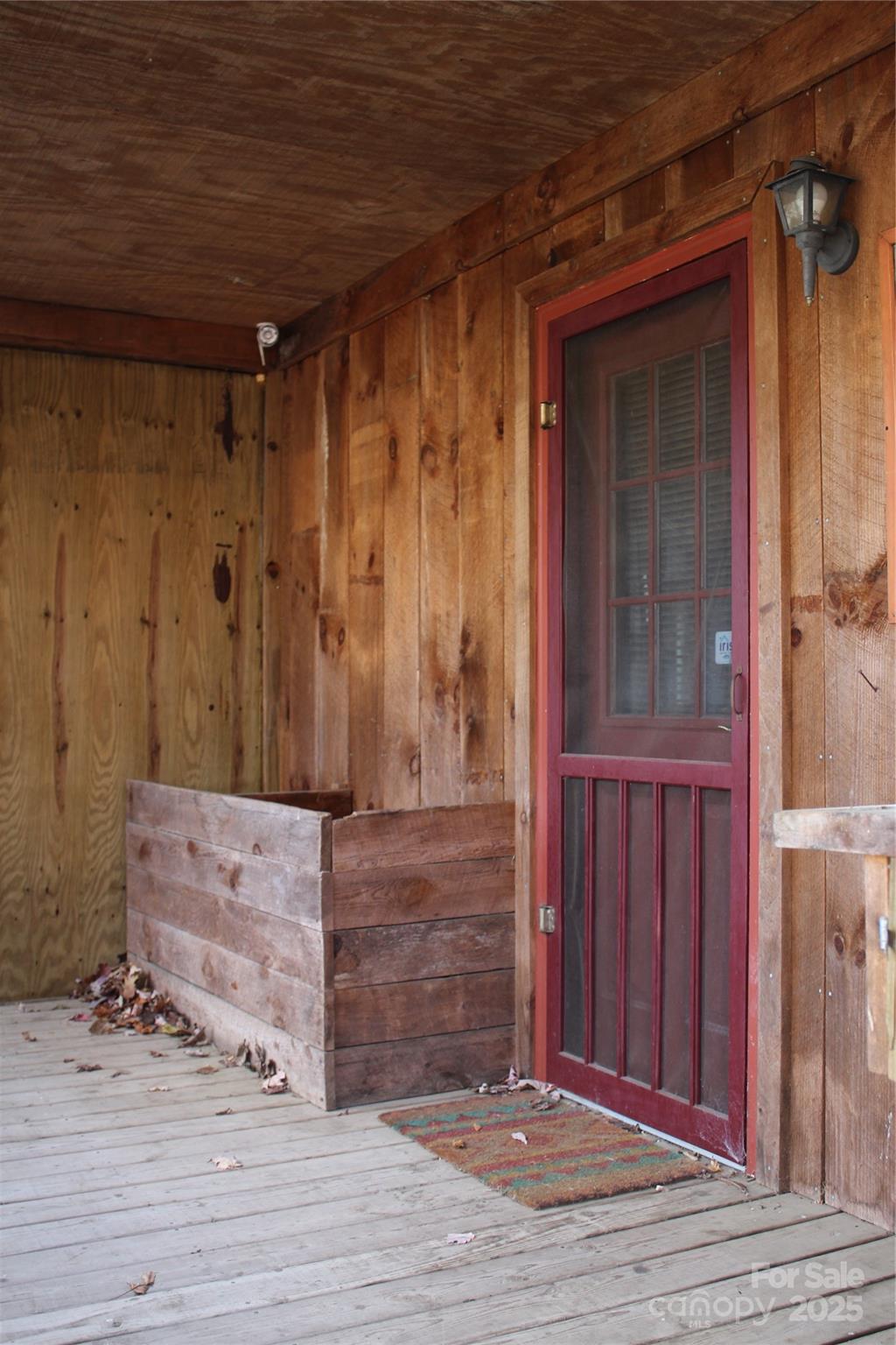 1571 Roaring Fork Road Burnsville NC 28714