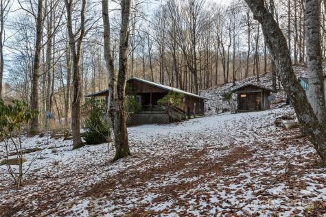1571 Roaring Fork Road Burnsville NC 28714