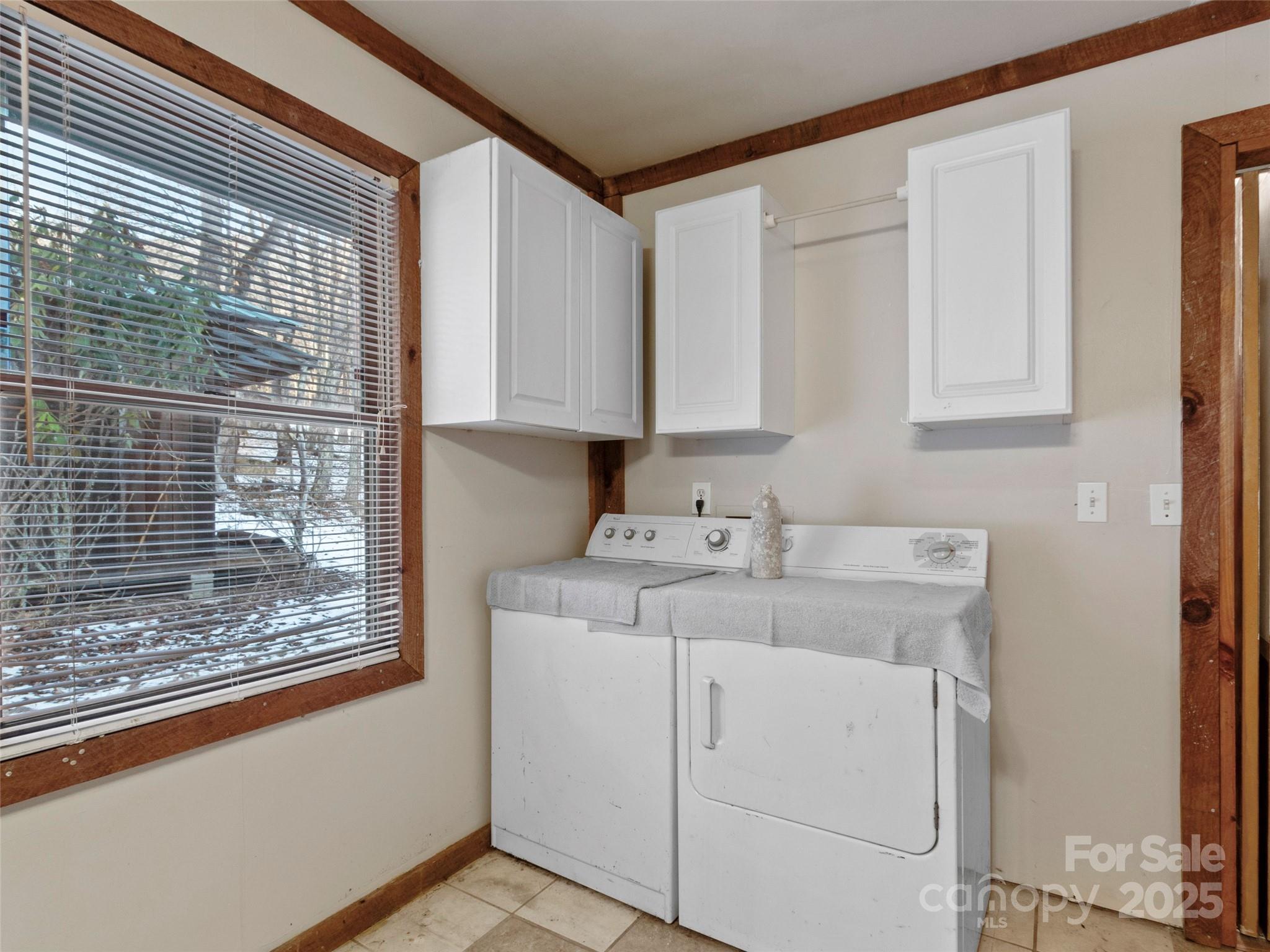 1571 Roaring Fork Road Burnsville NC 28714