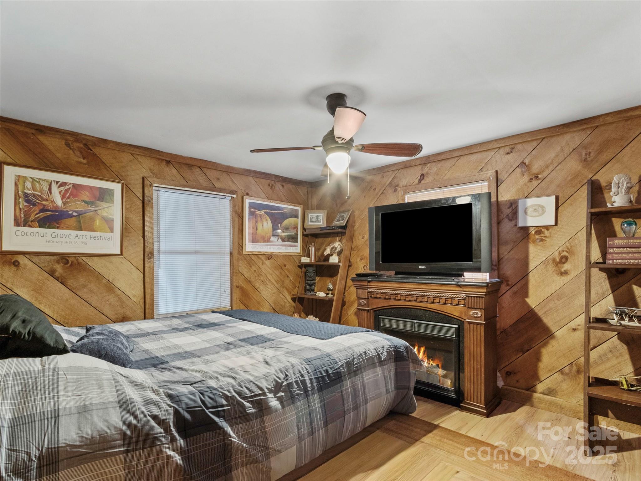 1571 Roaring Fork Road Burnsville NC 28714