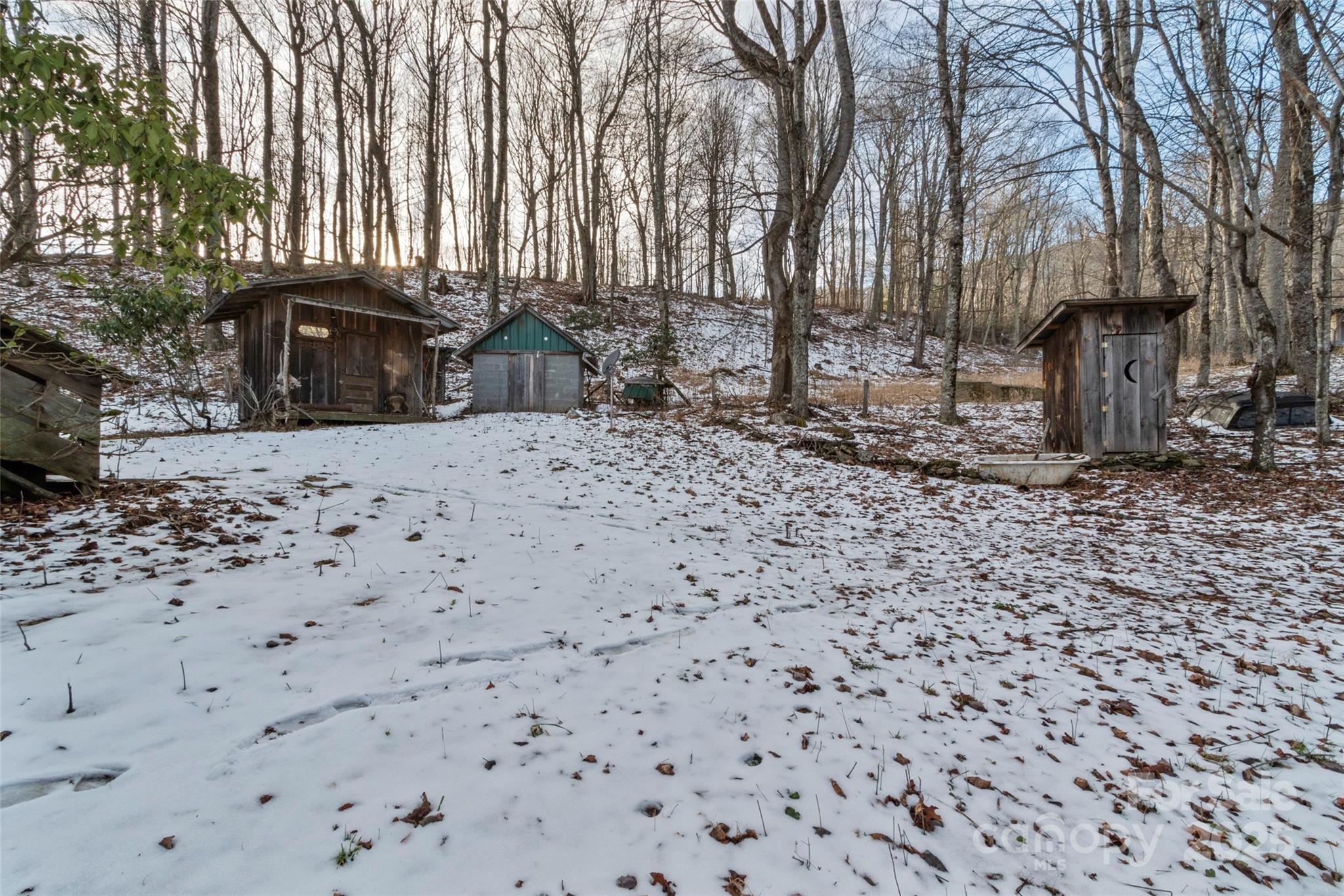 1571 Roaring Fork Road Burnsville NC 28714