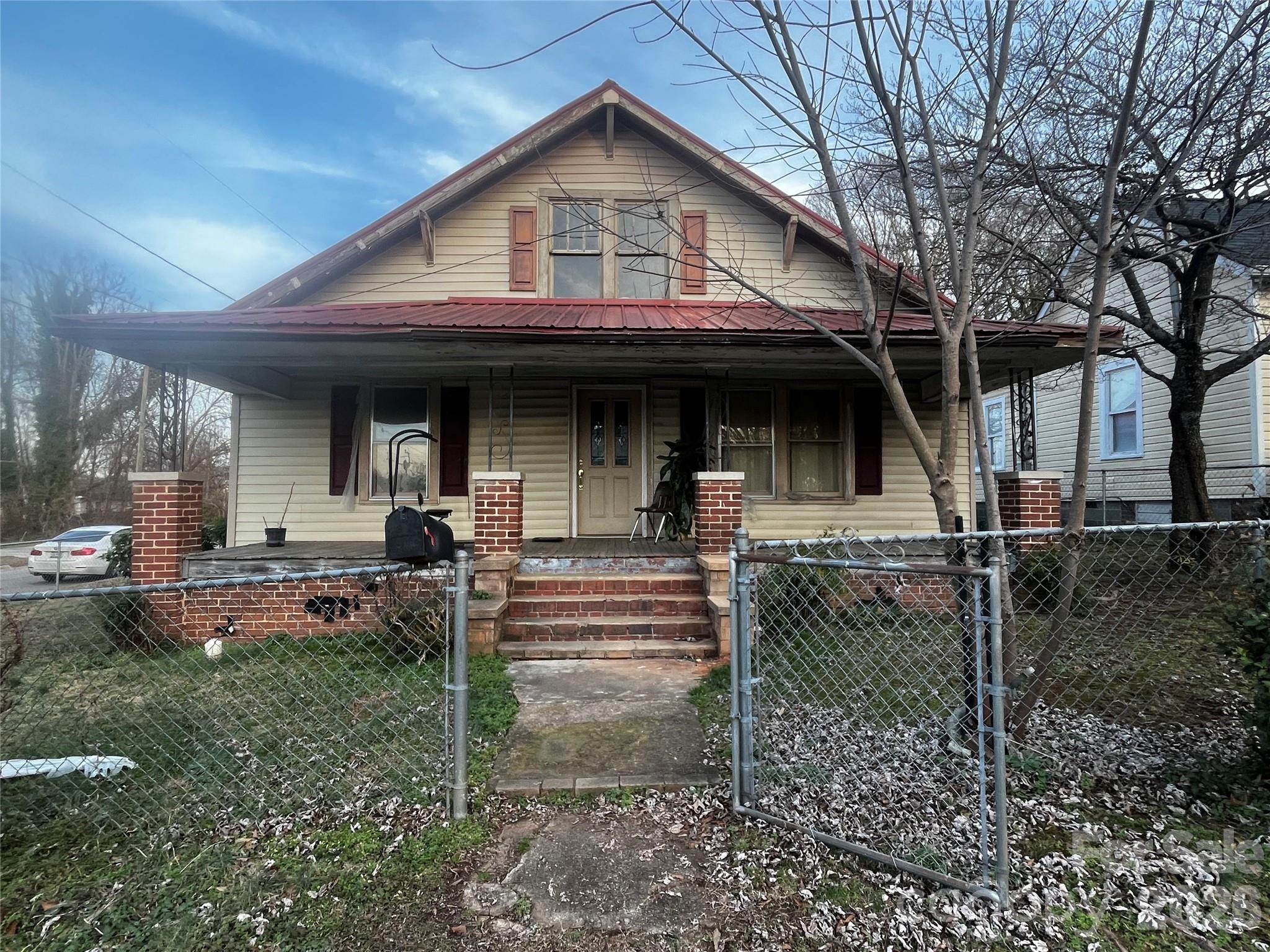 901 8th Street Statesville NC 28677