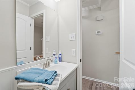 8616 Longbriar Drive Charlotte NC 28212