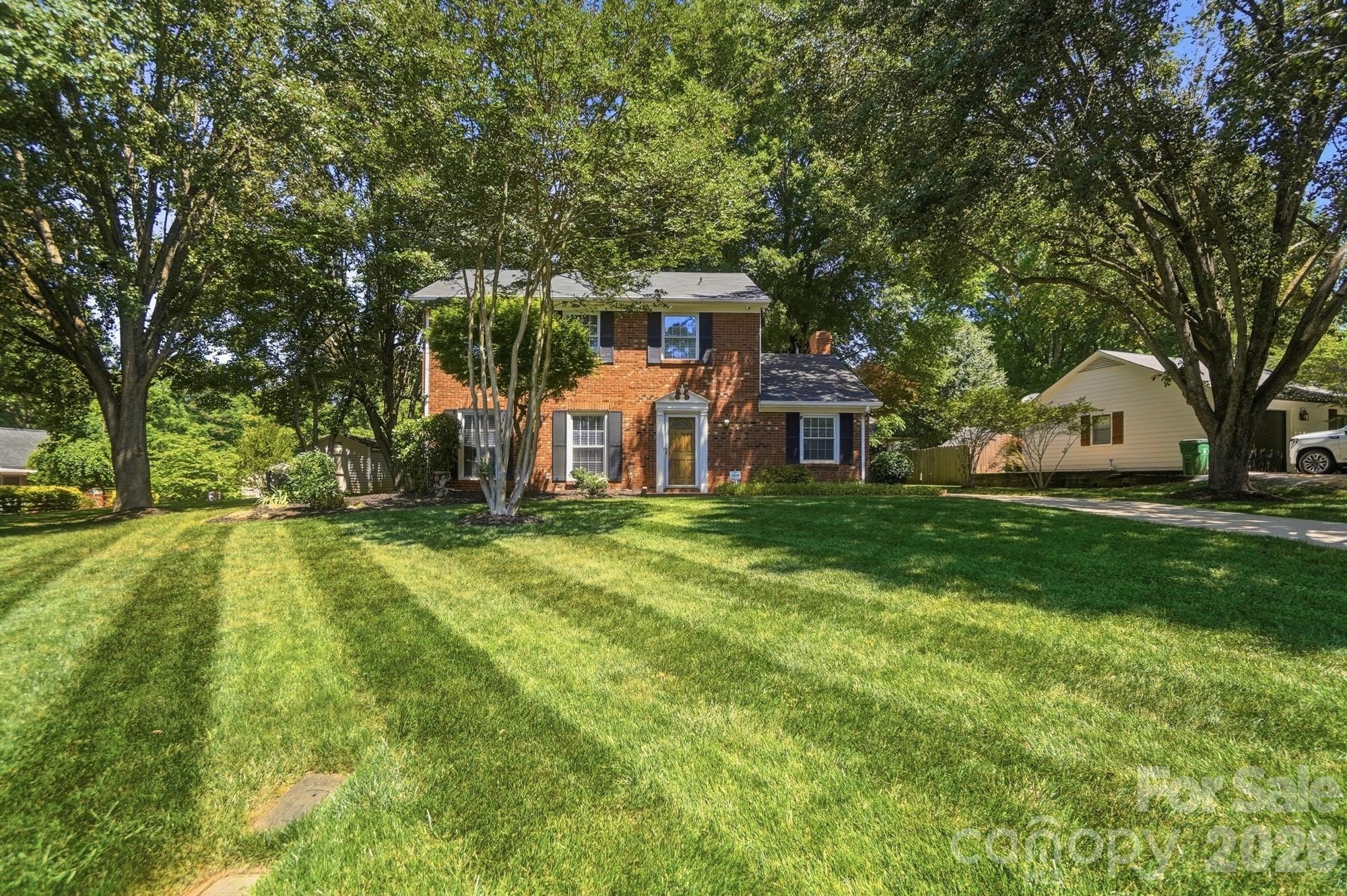 8616 Longbriar Drive Charlotte NC 28212