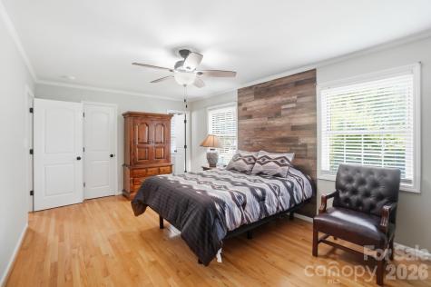 8616 Longbriar Drive Charlotte NC 28212