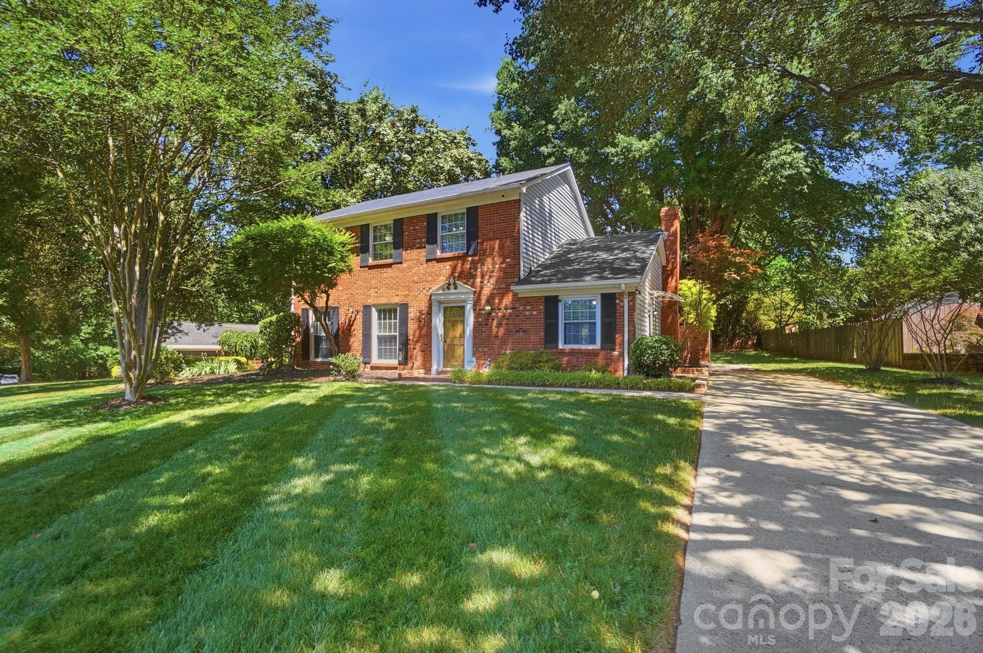 8616 Longbriar Drive Charlotte NC 28212