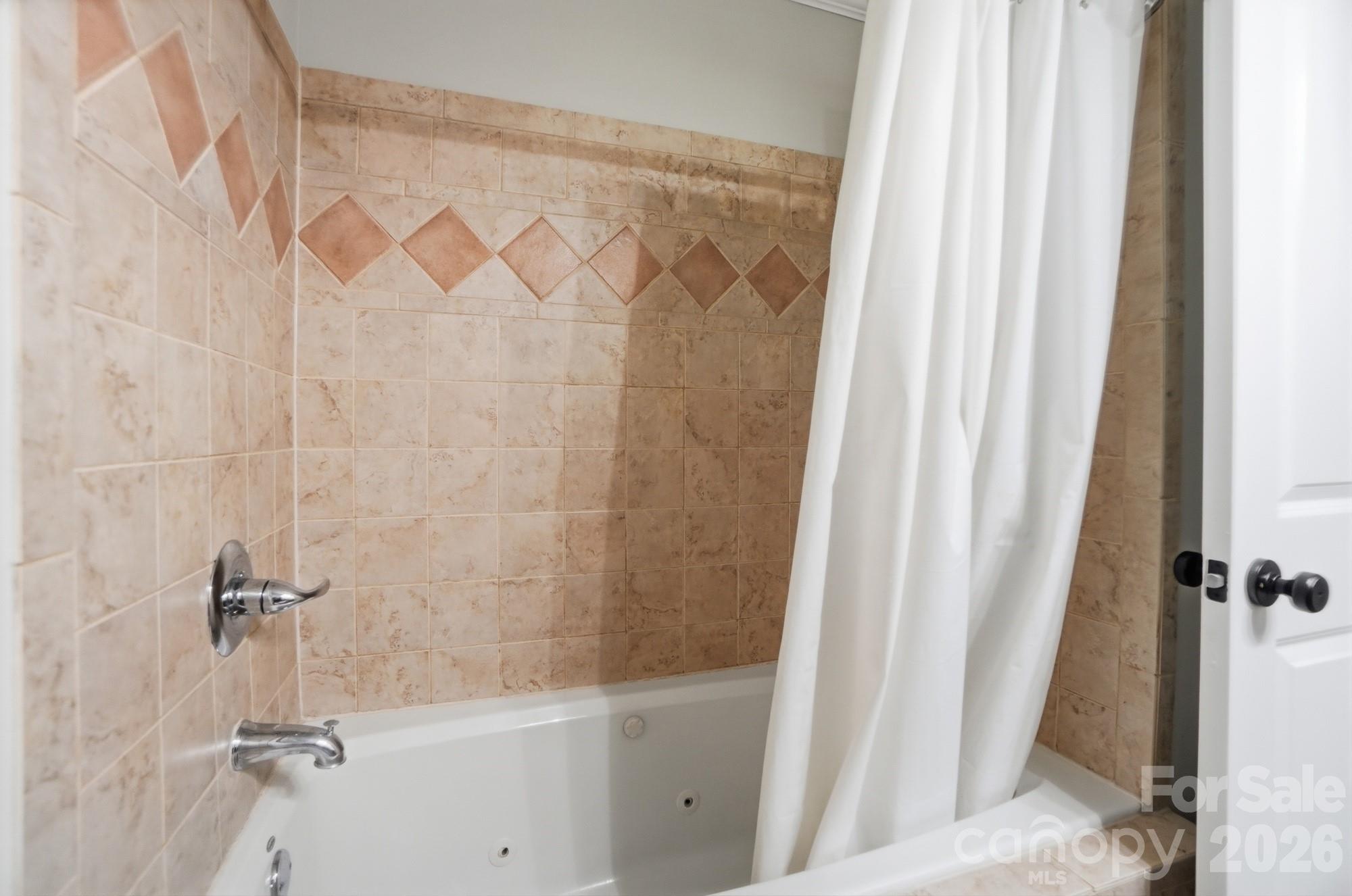 8616 Longbriar Drive Charlotte NC 28212