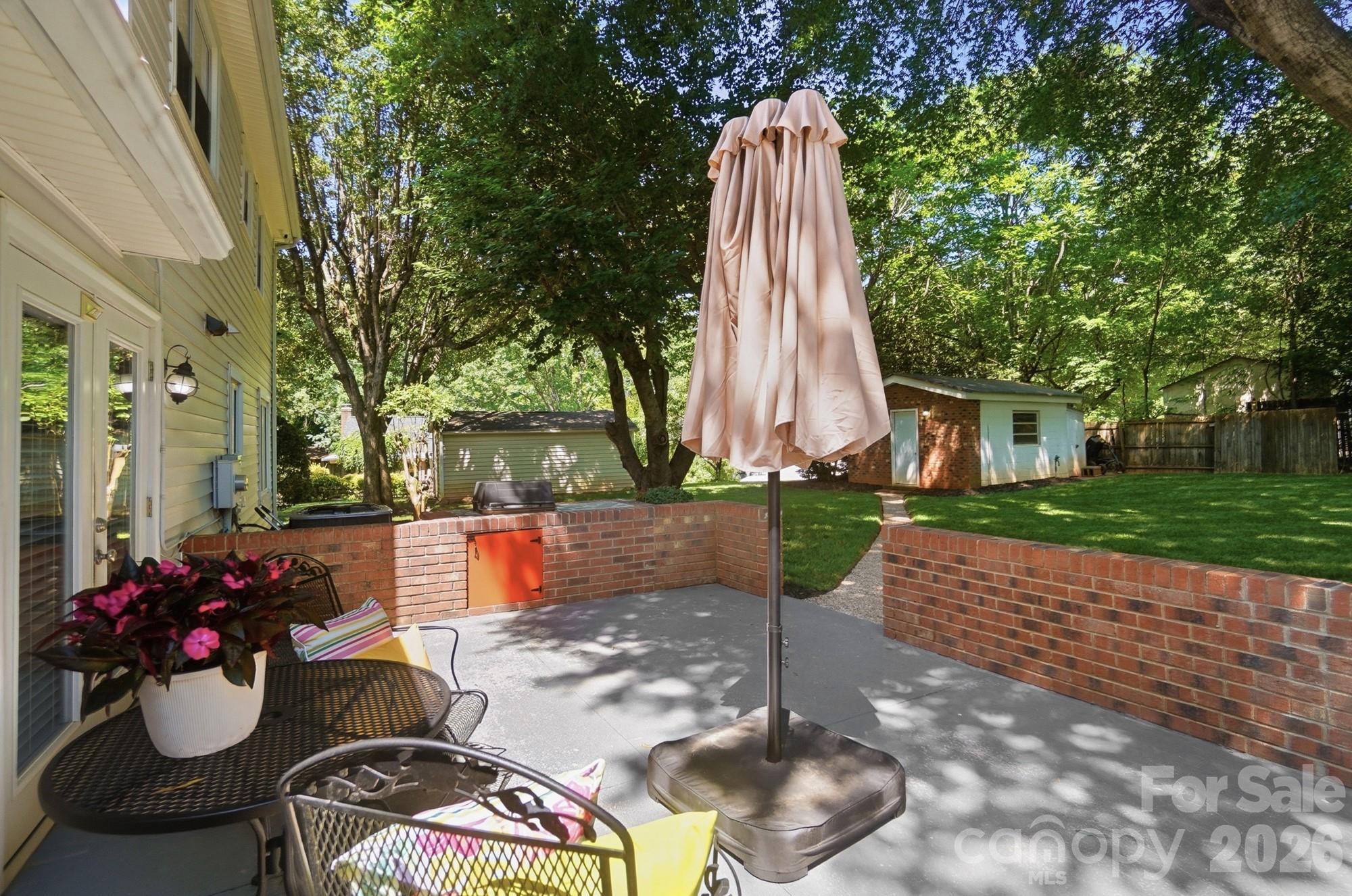 8616 Longbriar Drive Charlotte NC 28212