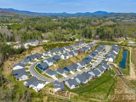 237 Leyland Circle Hendersonville NC 28792