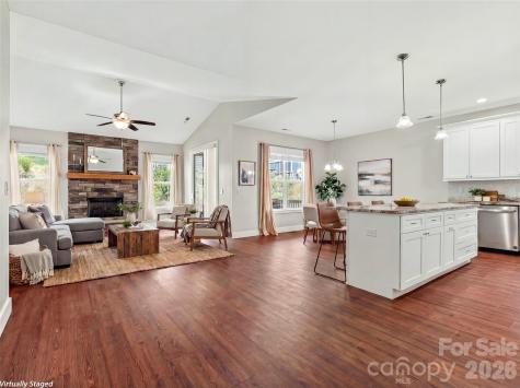 237 Leyland Circle Hendersonville NC 28792