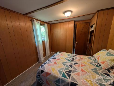 260 Oak Ridge Road Hendersonville NC 28792