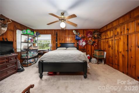 271 N Main Street Denton NC 27239