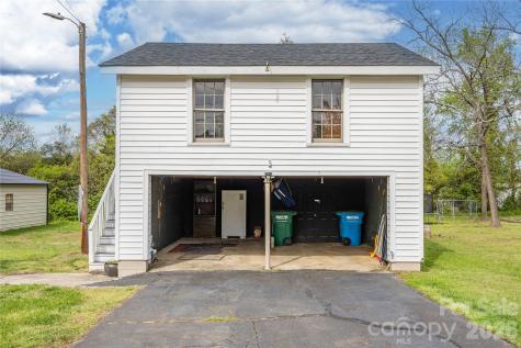 271 N Main Street Denton NC 27239