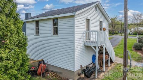 271 N Main Street Denton NC 27239