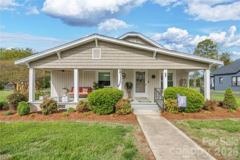 271 N Main Street Denton NC 27239