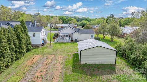 271 N Main Street Denton NC 27239