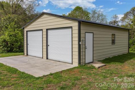 271 N Main Street Denton NC 27239