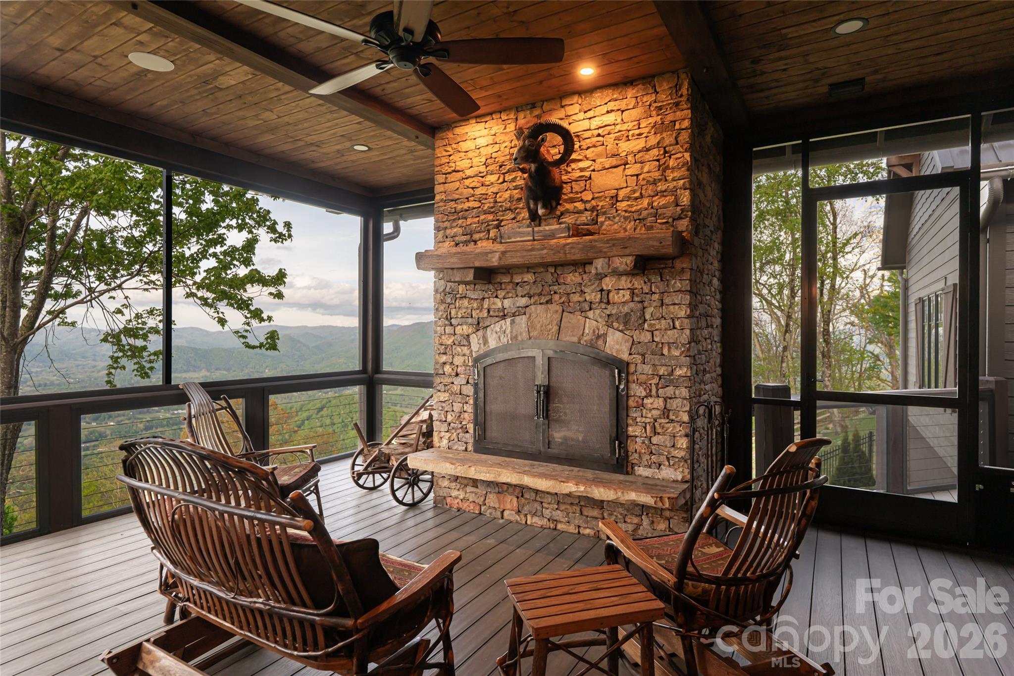 376 Wandering Trail Waynesville NC 28785