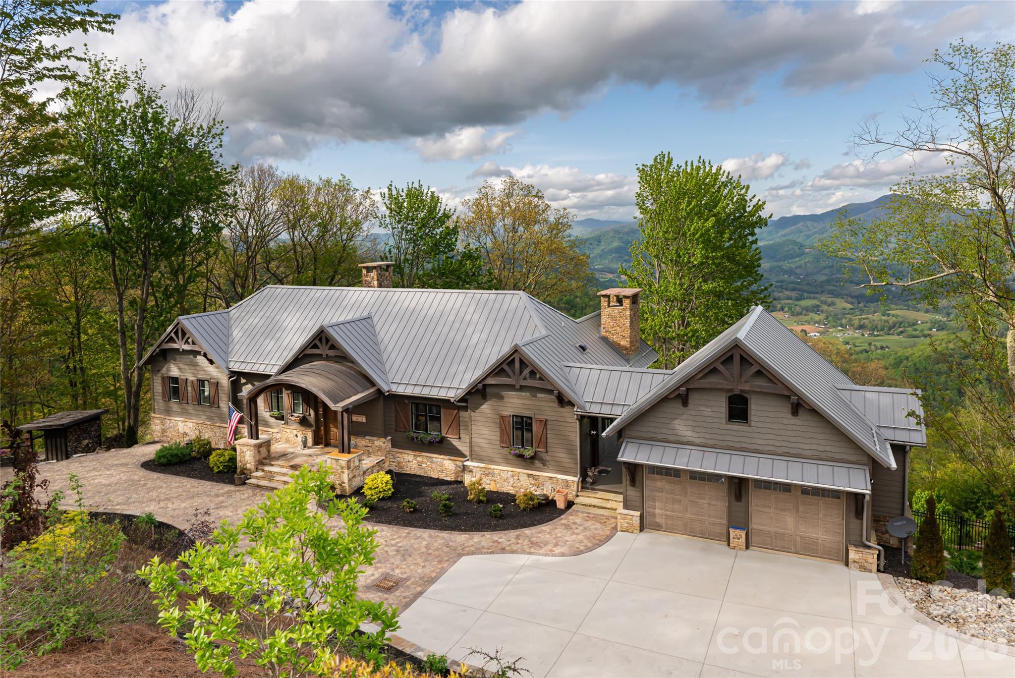 376 Wandering Trail Waynesville NC 28785