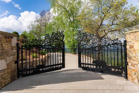 376 Wandering Trail Waynesville NC 28785