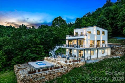 840 Fontana Trace Drive Almond NC 28702
