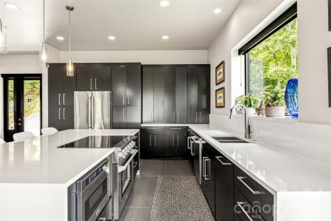 840 Fontana Trace Drive Almond NC 28702