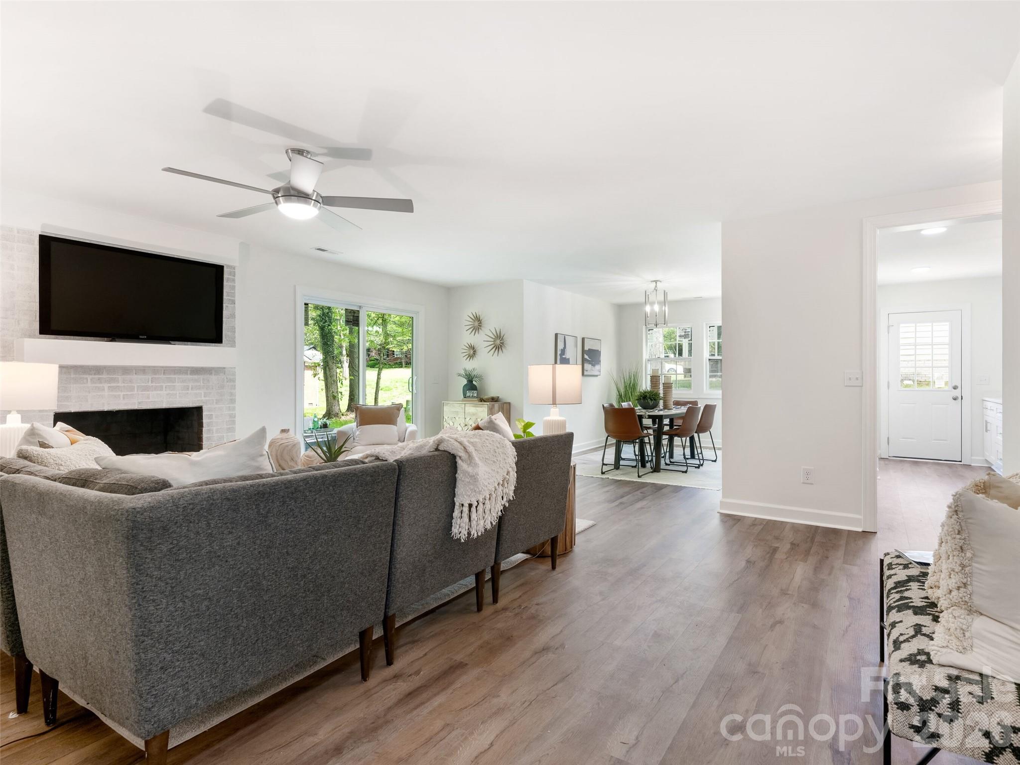 7606 Walnut Wood Drive Charlotte NC 28227