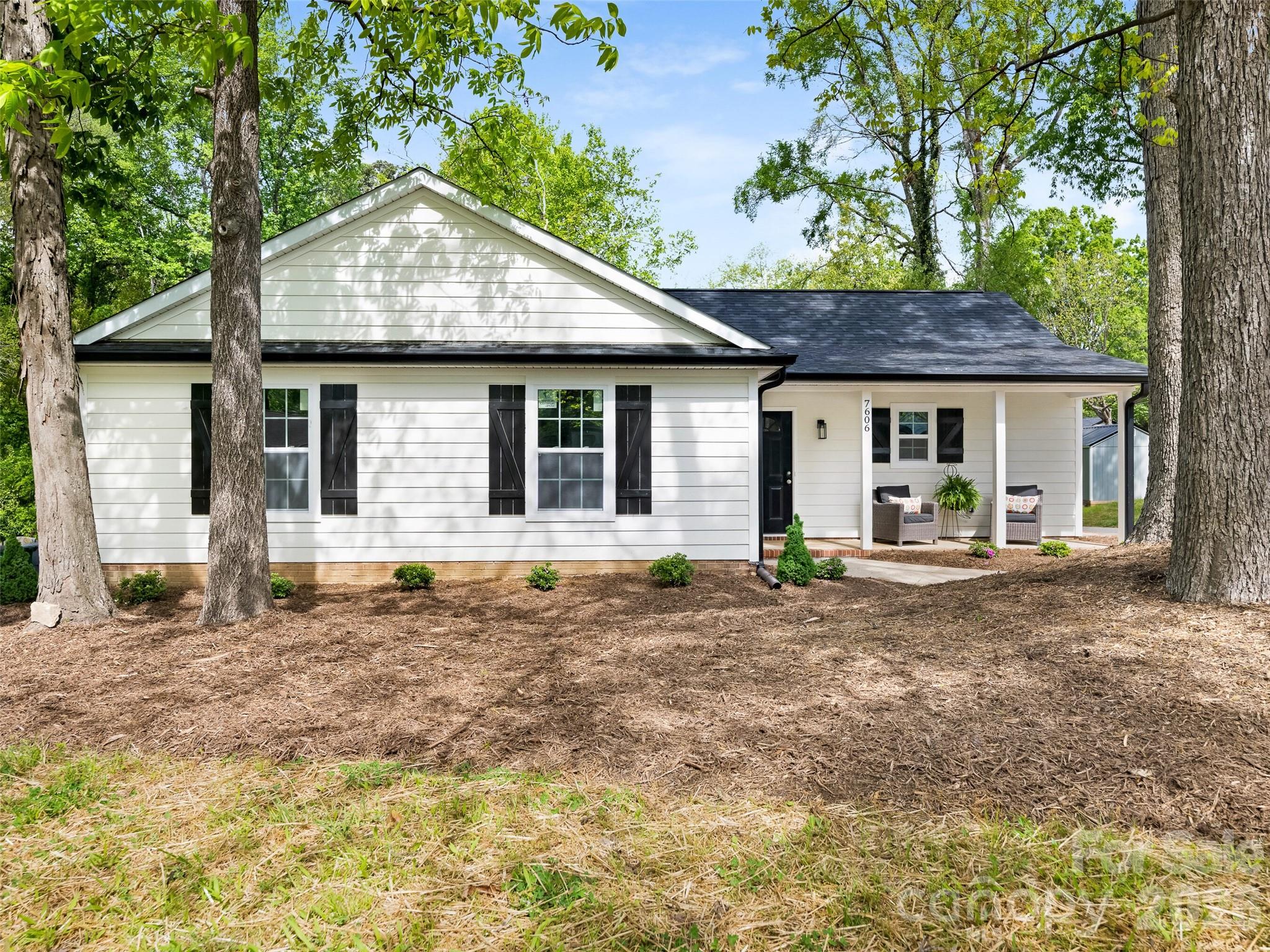 7606 Walnut Wood Drive Charlotte NC 28227