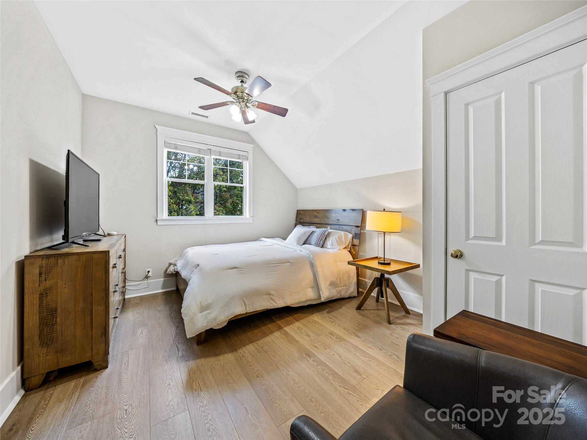 1513 Kentmere Lane Asheville NC 28803