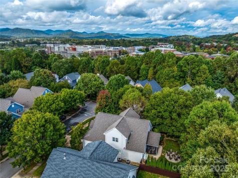 1513 Kentmere Lane Asheville NC 28803