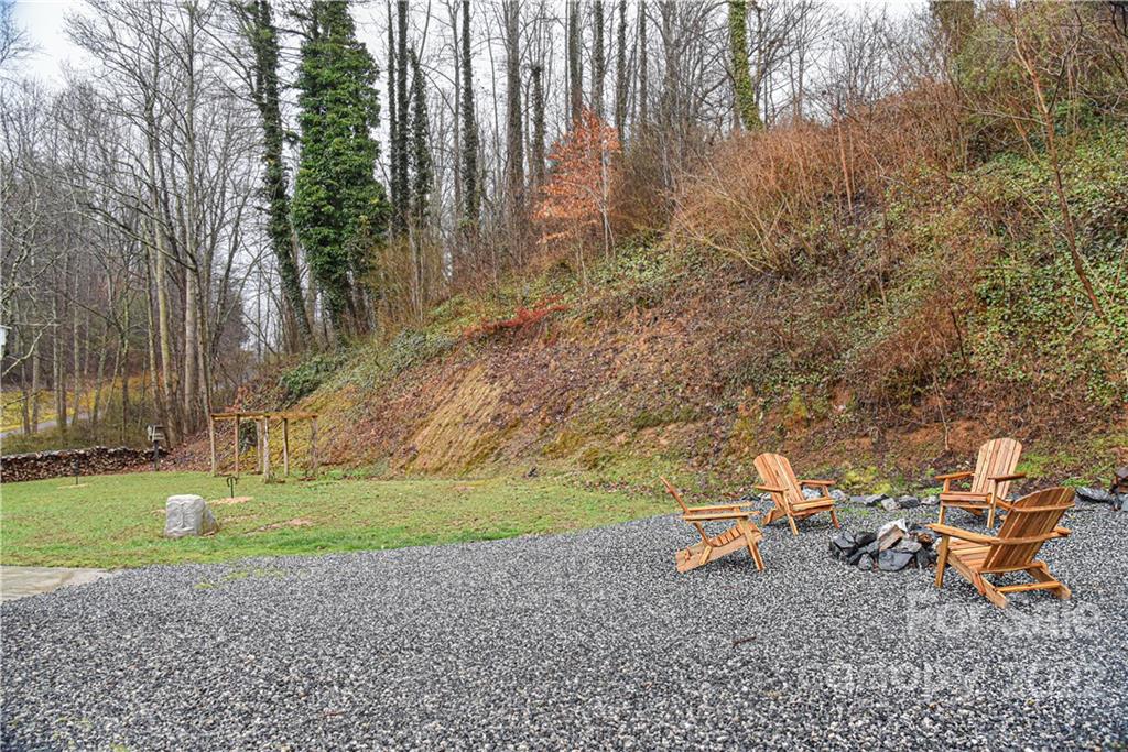 8525 Us 25/70 Highway Marshall NC 28753
