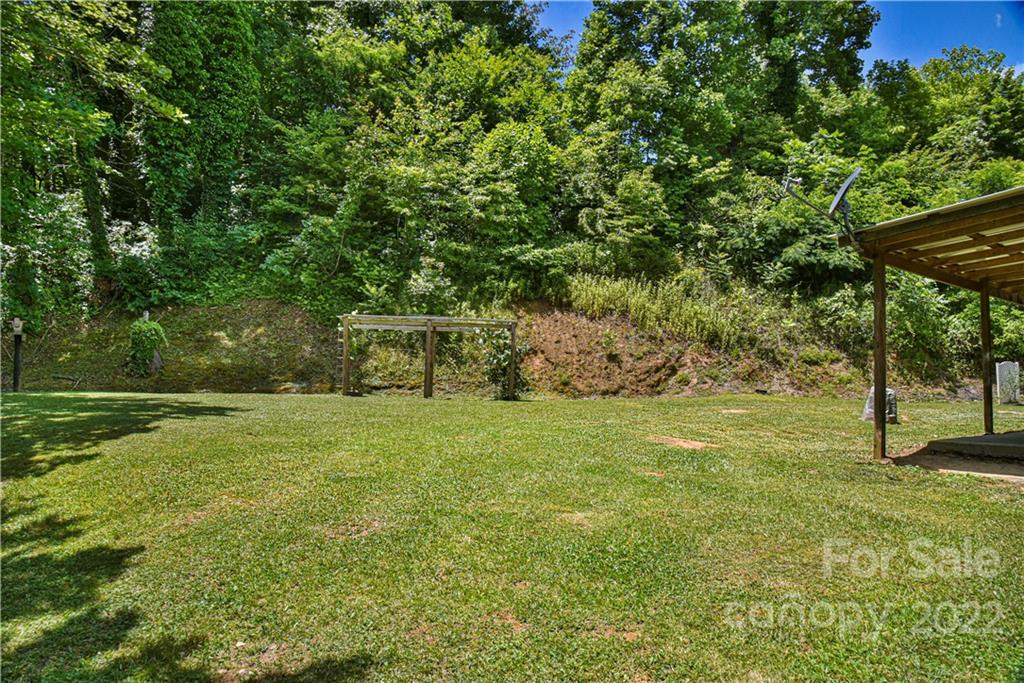 8525 Us 25/70 Highway Marshall NC 28753