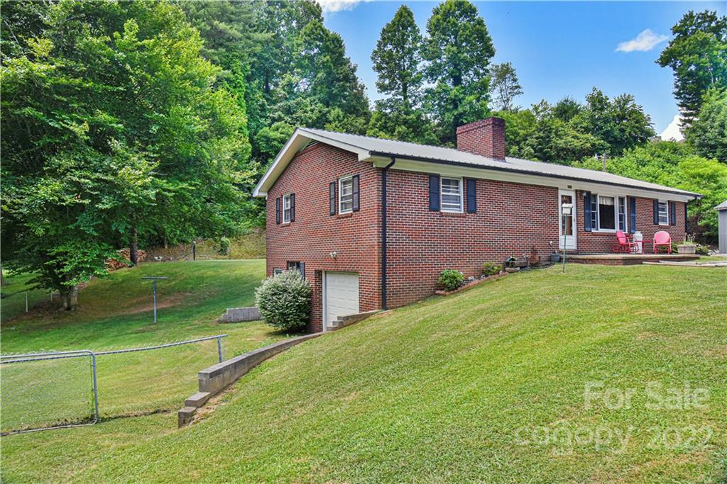 8525 Us 25/70 Highway Marshall NC 28753