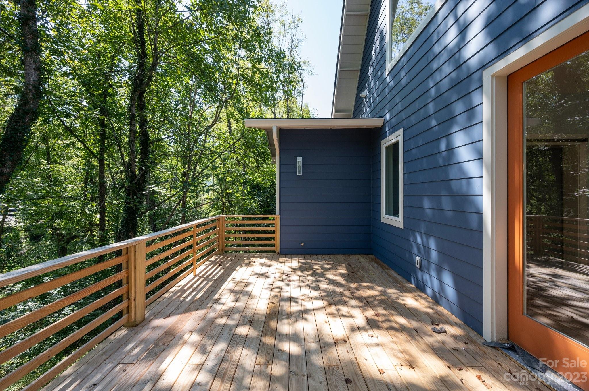 37 Orrinel Way Asheville NC 28806