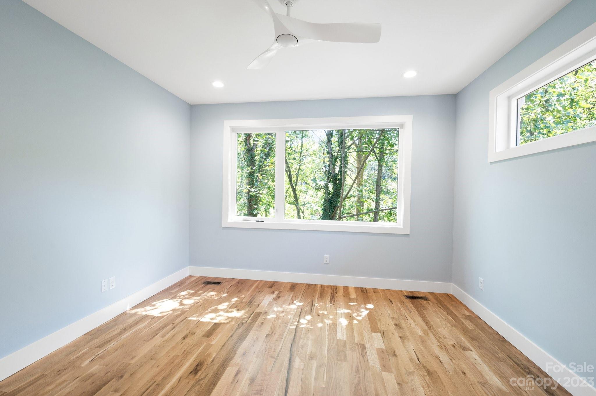 37 Orrinel Way Asheville NC 28806
