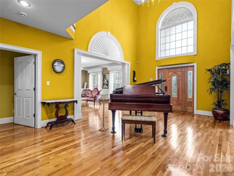 2983 Rockwood Drive Lenoir NC 28645