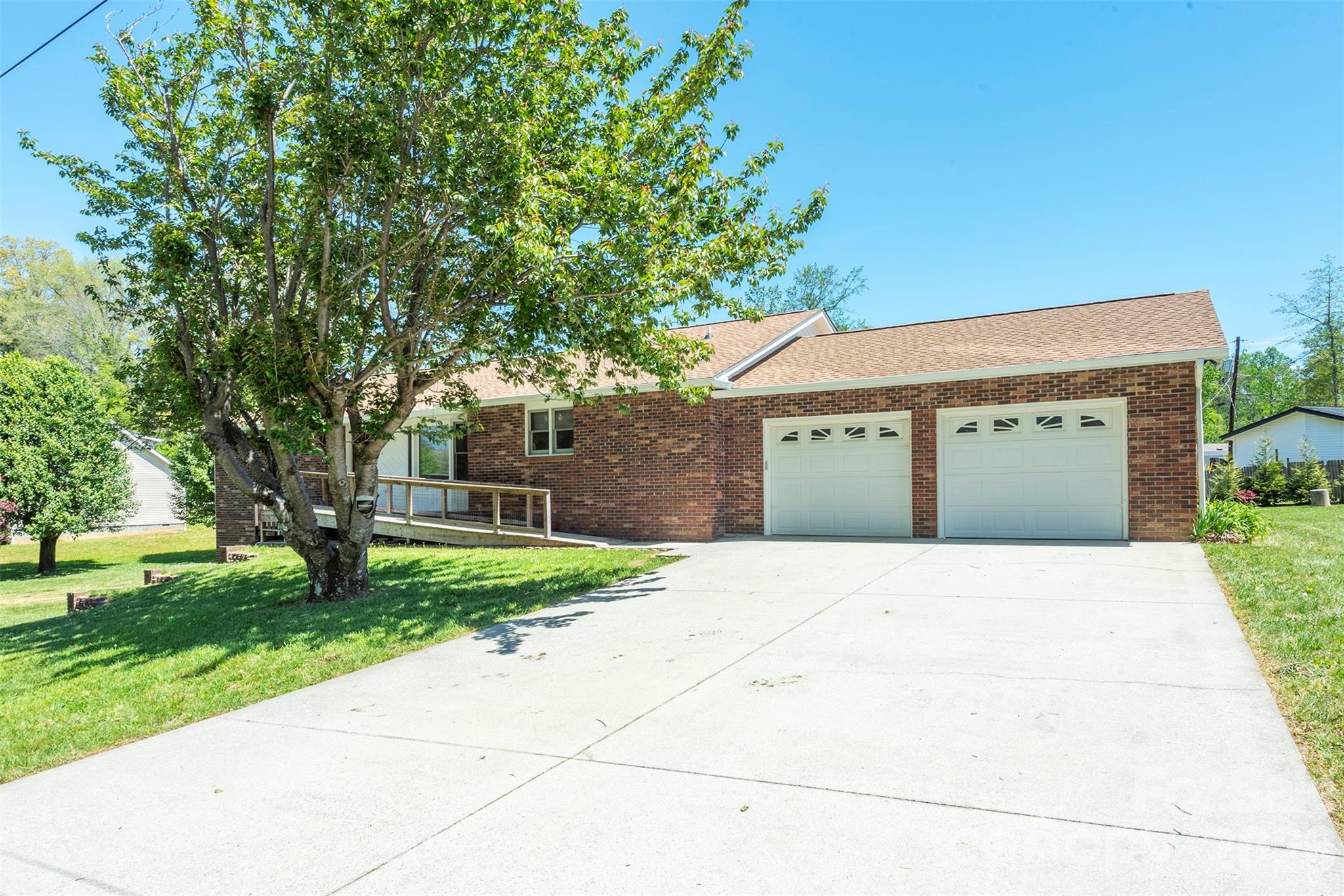 230 Blythewood Drive Hendersonville NC 28792