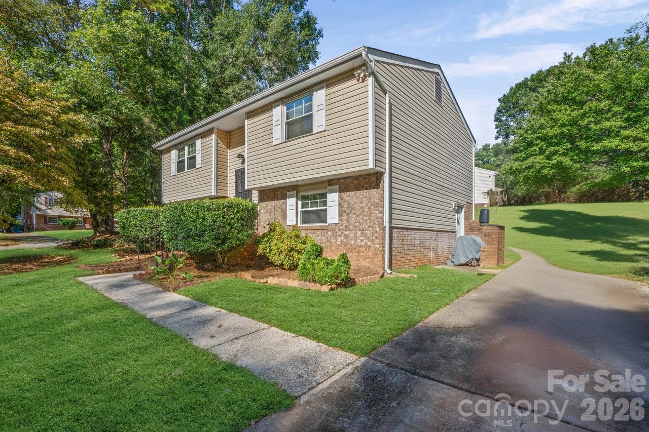 8619 Eaglewind Drive Charlotte NC 28212