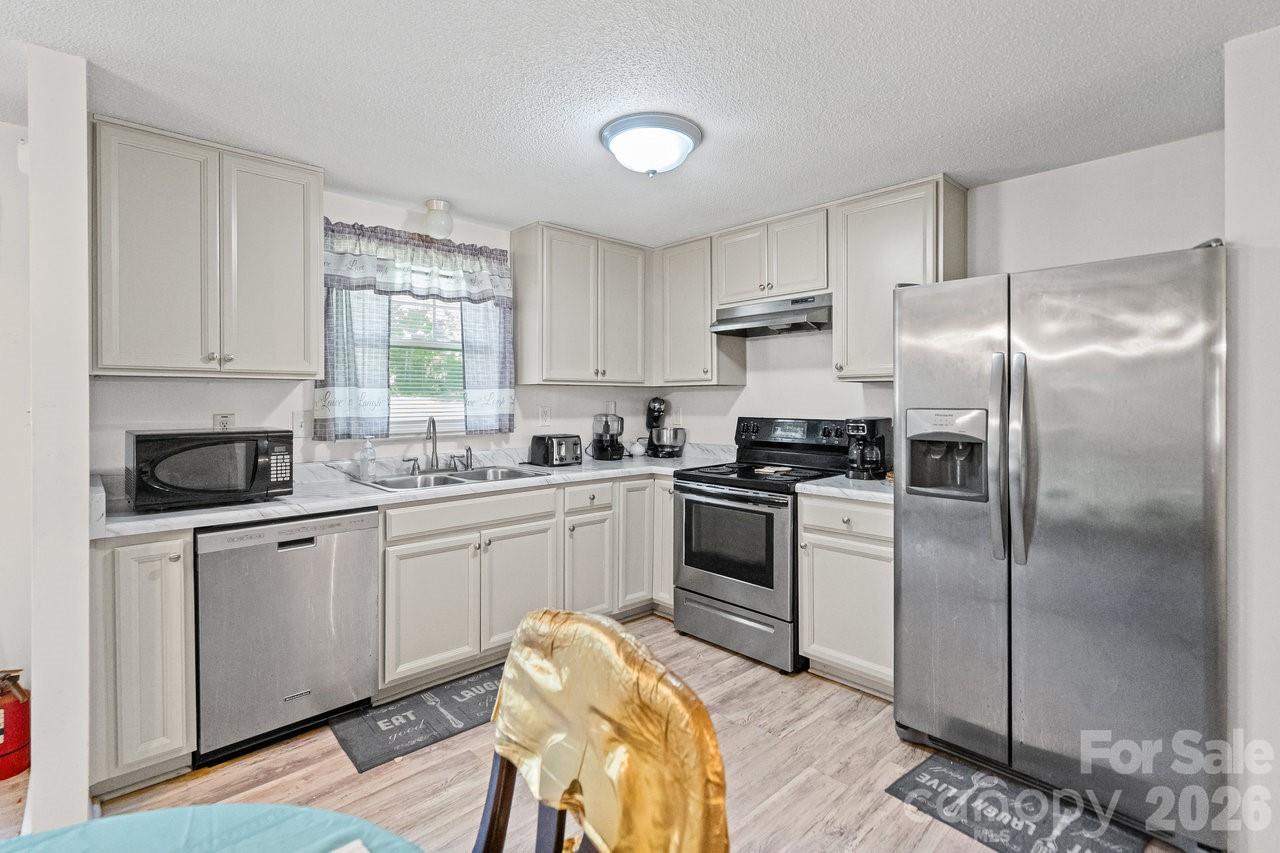 8619 Eaglewind Drive Charlotte NC 28212
