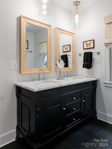 20 Westridge Drive Asheville NC 28803