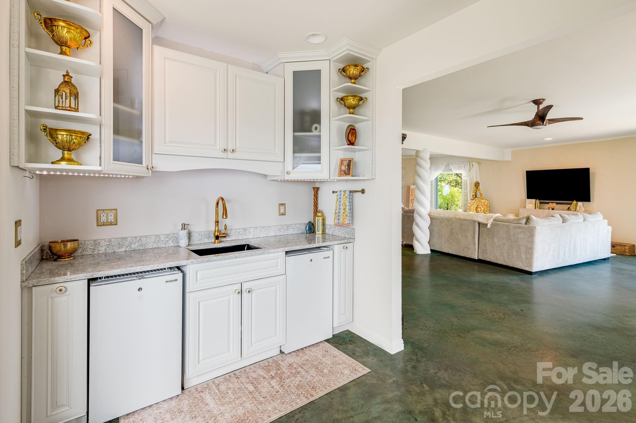 44 Azura Gardens Weaverville NC 28787