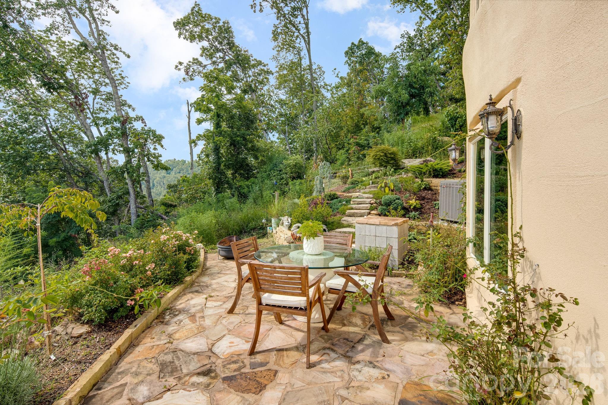 44 Azura Gardens Weaverville NC 28787