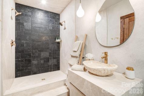 44 Azura Gardens Weaverville NC 28787