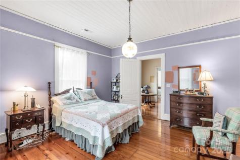 7 Kings Mountain Street York SC 29745