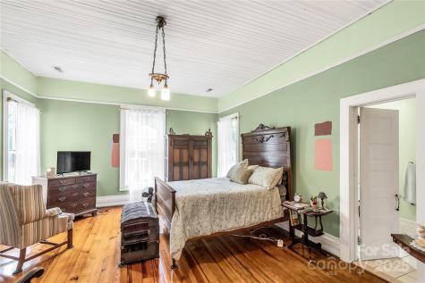 7 Kings Mountain Street York SC 29745