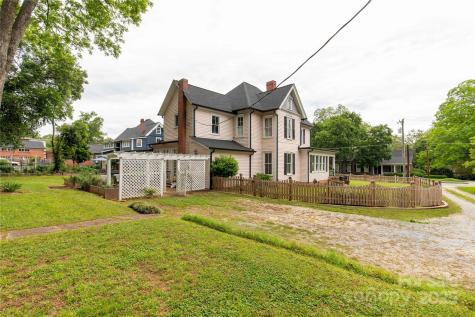 7 Kings Mountain Street York SC 29745