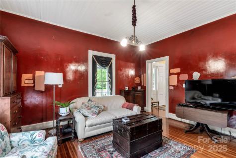 7 Kings Mountain Street York SC 29745